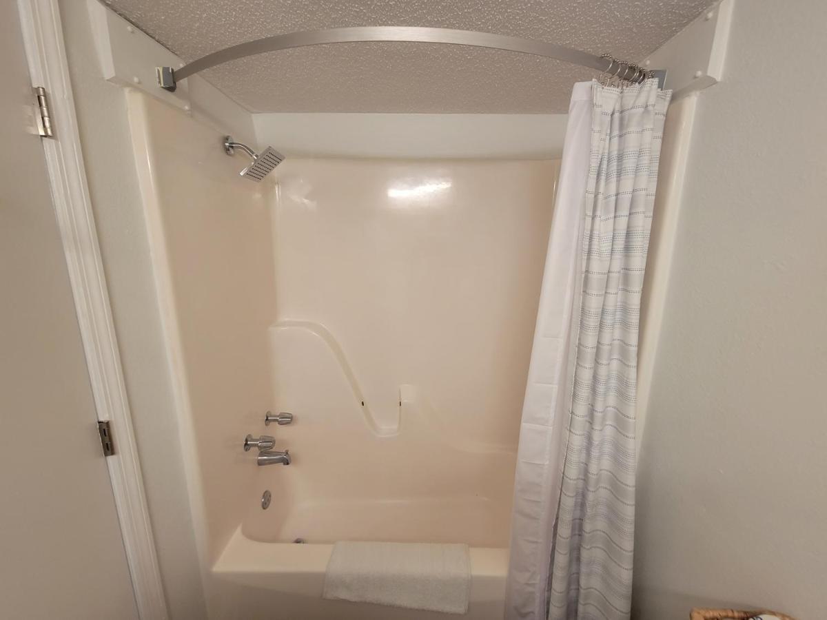 Beautifully Updated Ocean Front King Suite! Sea Mist Resort 20806 - Perfect For 2-4 Guests! Myrtle Beach Exterior photo